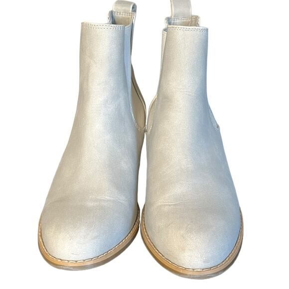 Roolee Silver Birch Chelsea Boot With Wood Block Heel Size 6.5 - Picture 2 of 9